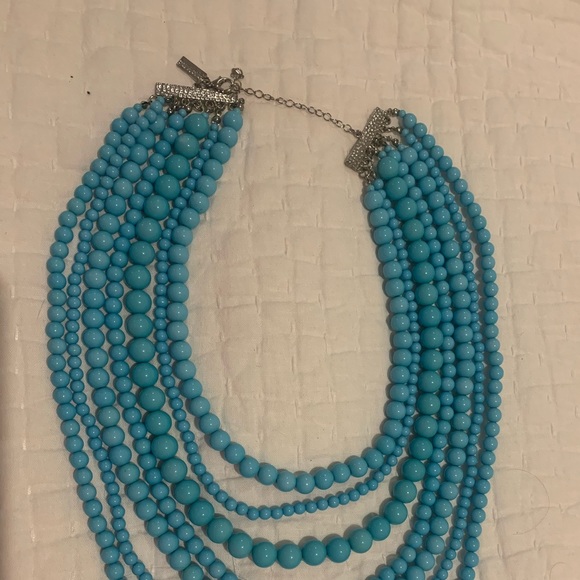 Turquoise colored necklace - Picture 2 of 2